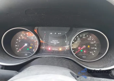 2018 Jeep Compass Latitude 4X4 from USA, damaged, VIN 3C4NJDBB2JT162614